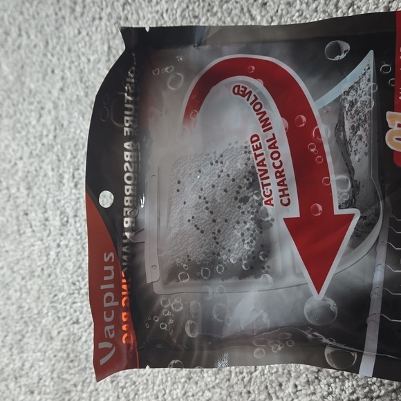 Vacplus Hanging Bag Moisture Absorber - Picture 2 of 8